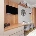 Studio Novo 200 M Metro