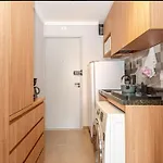 Studio Novo 200 M Metro